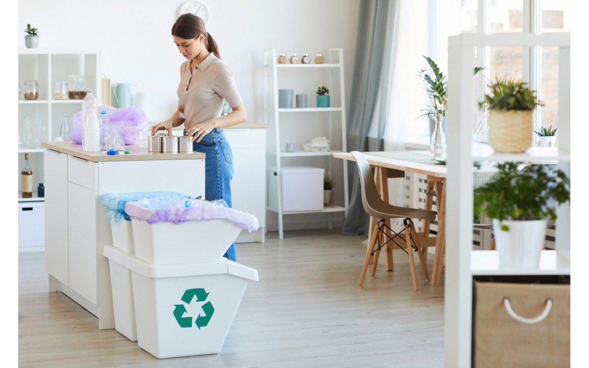 How to segregate waste at home?